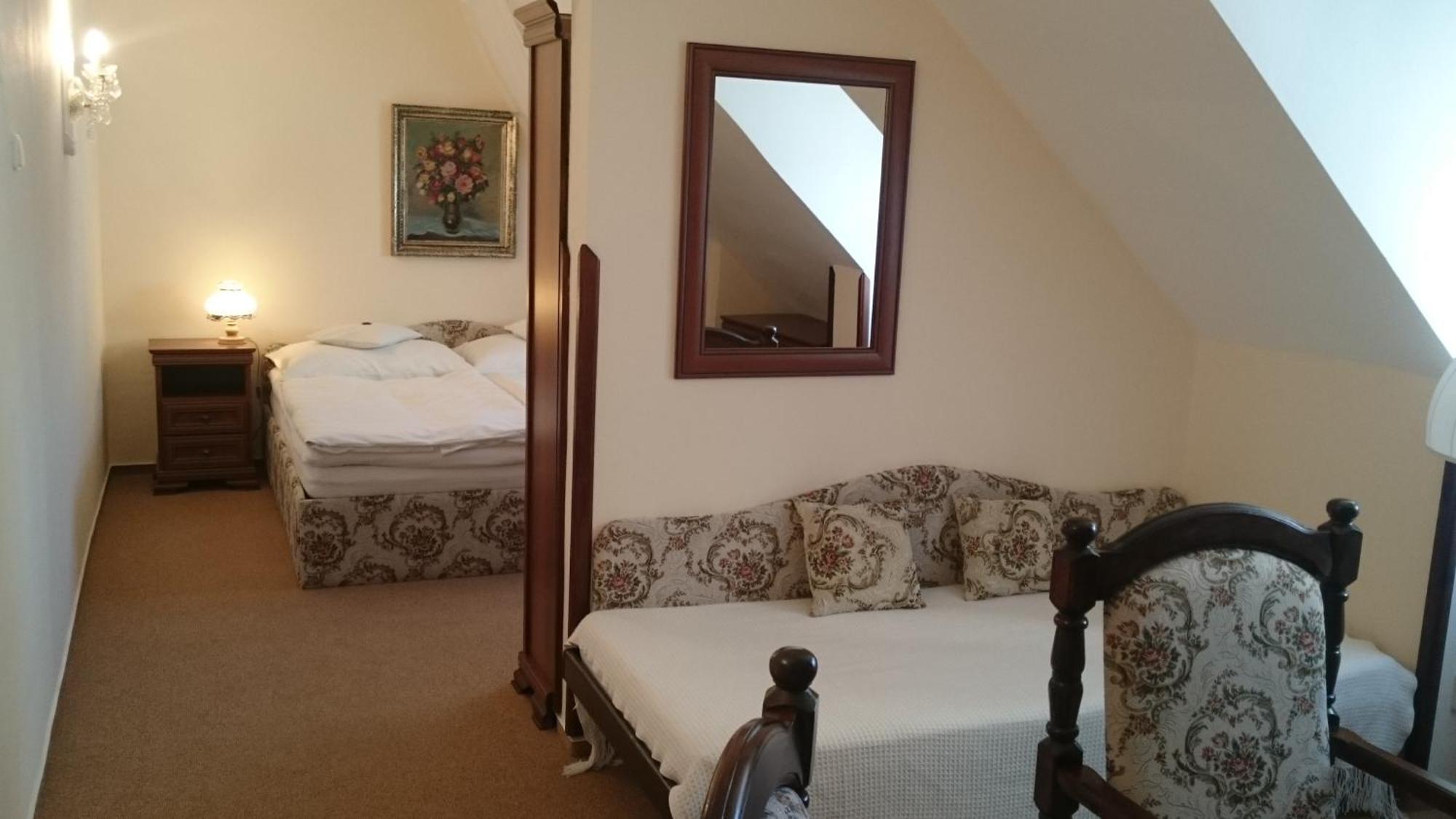 Hotel Excellent, Prague